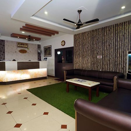 Park Inn Beach Resort Chennai Esterno foto