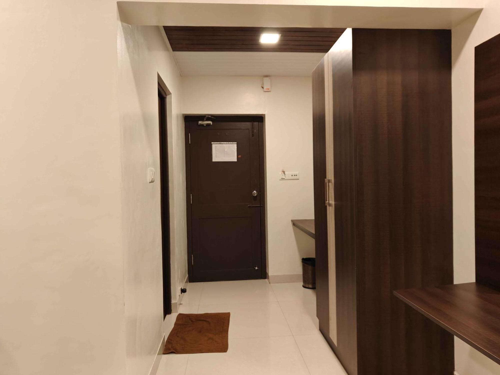 Park Inn Beach Resort Chennai Esterno foto