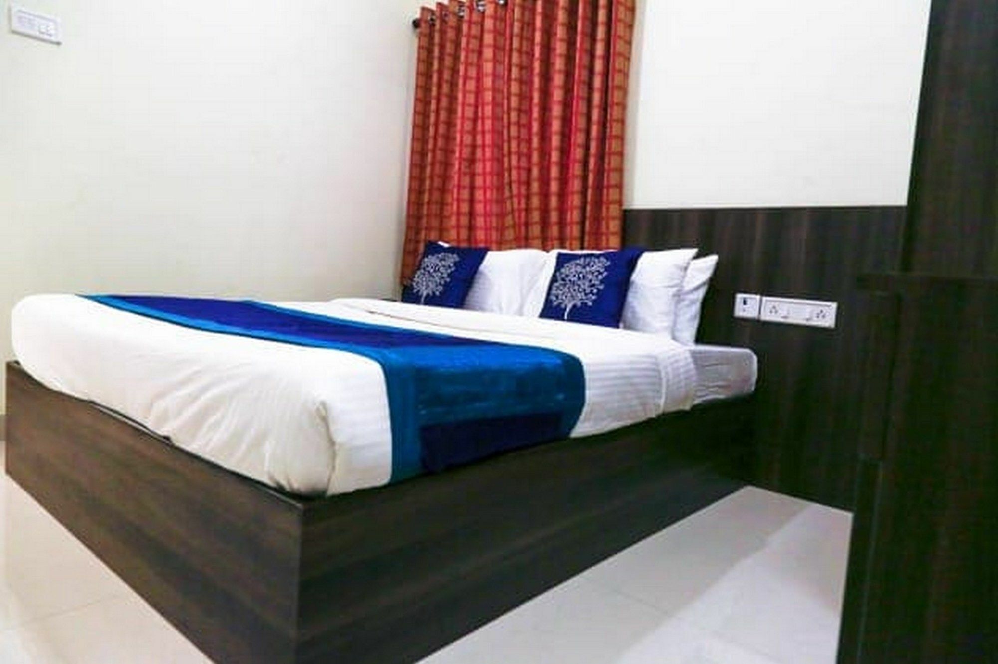Park Inn Beach Resort Chennai Esterno foto