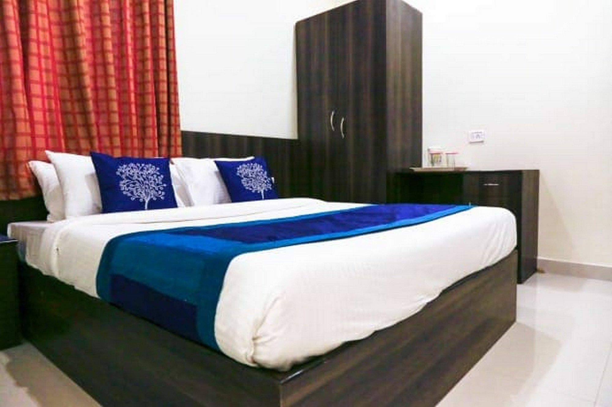 Park Inn Beach Resort Chennai Esterno foto